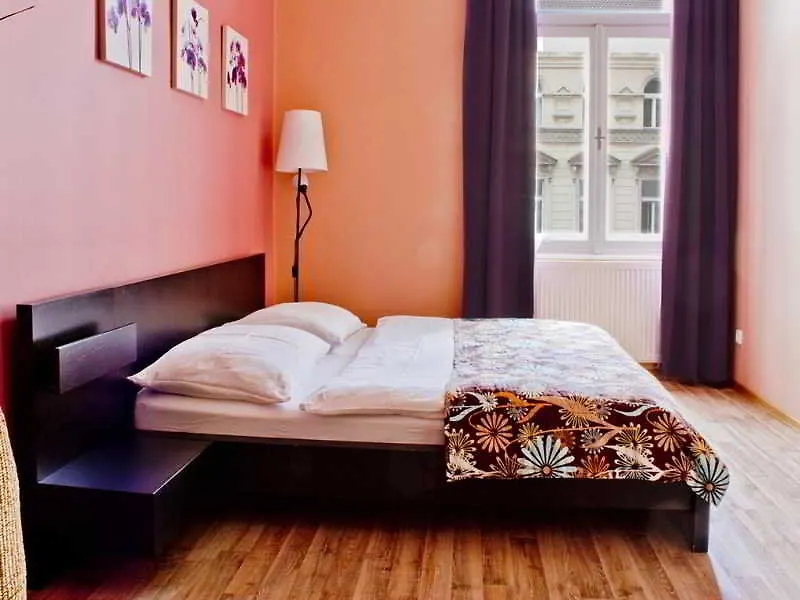 Royal Court Legerova Hotel Prague