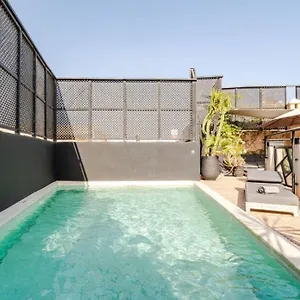  Gasthuis Basidi Piscine Chauffee Sur Le Toit De La Medina Marokko