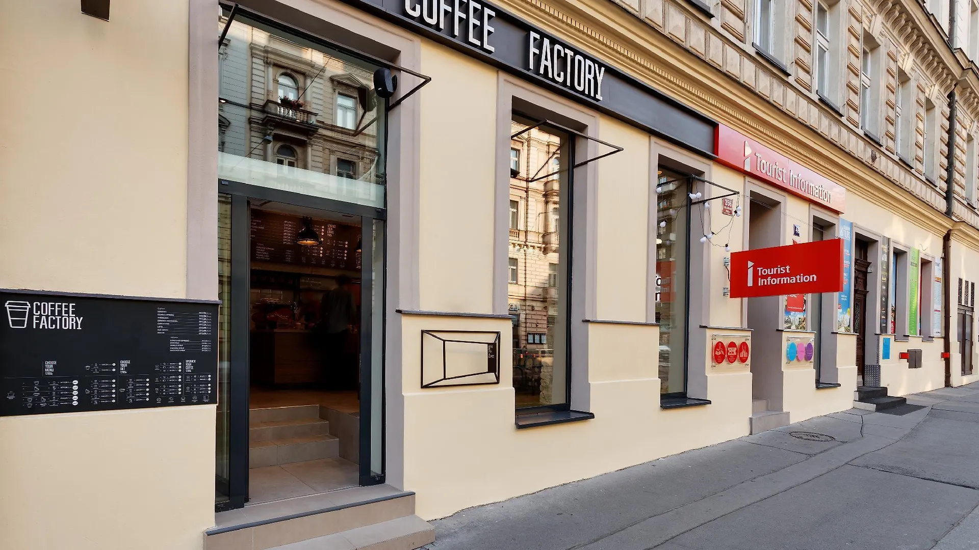 Royal Court Legerova Hotel Prague