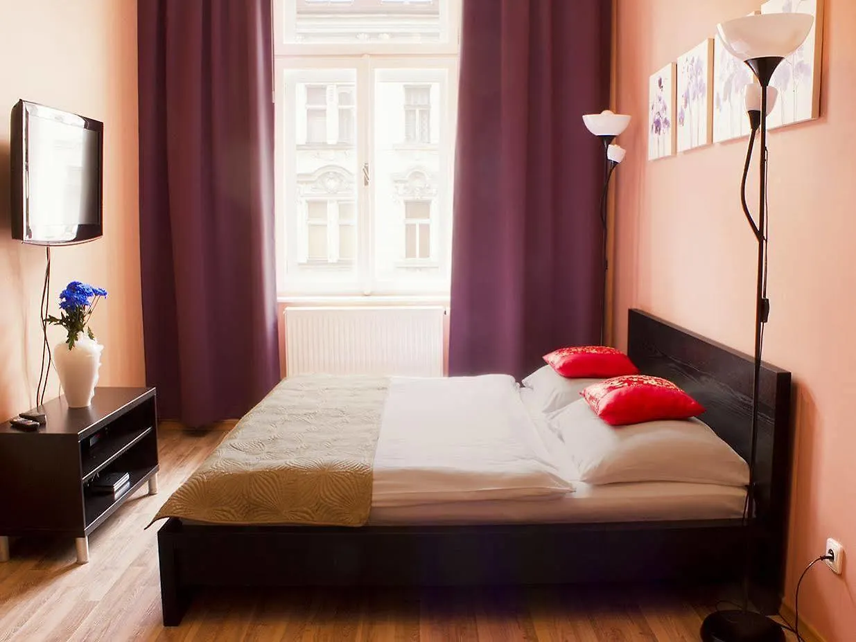 Royal Court Legerova Hotel Prague